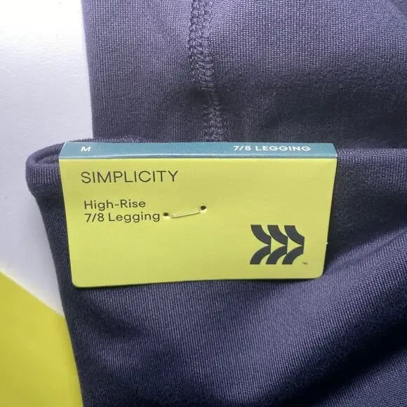 NWT - All in Motion Gray Cropped Yoga Pants - Women's Size M - Picture 10 of 11